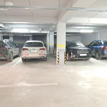 Аэропорт Апартаменты 24&24 Parking Кишинёв Экстерьер фото